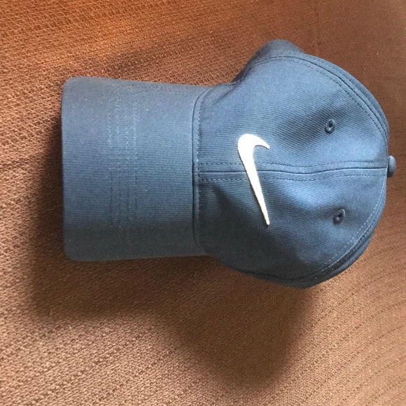 Nike Other - Nike golf hat, never worn, blue,